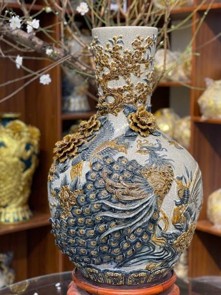  Tỏi Công Đào Kênh Đuôi 3D Cổ Thẳng H70cm - Gốm sứ Bát Tràng cao cấp 