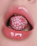  Son Bóng Fenty Beauty by Rihanna Gloss Bomb Ice Cooling Lip Luminizer - Berry Jelly 