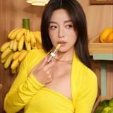  Son Dưỡng Prada Beauty Moisturizing Lip Balm Mini - U002 Banana Yellow 