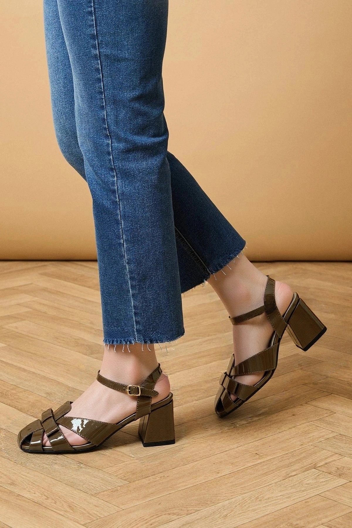  Giày sandal quai rọ che khuyết điểm MT2523 