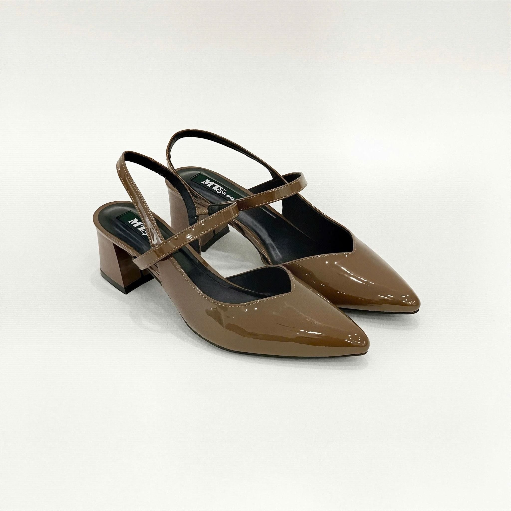  Giày sandal xẻ  tim bít mũi hở gót trụ 5cm 1005 