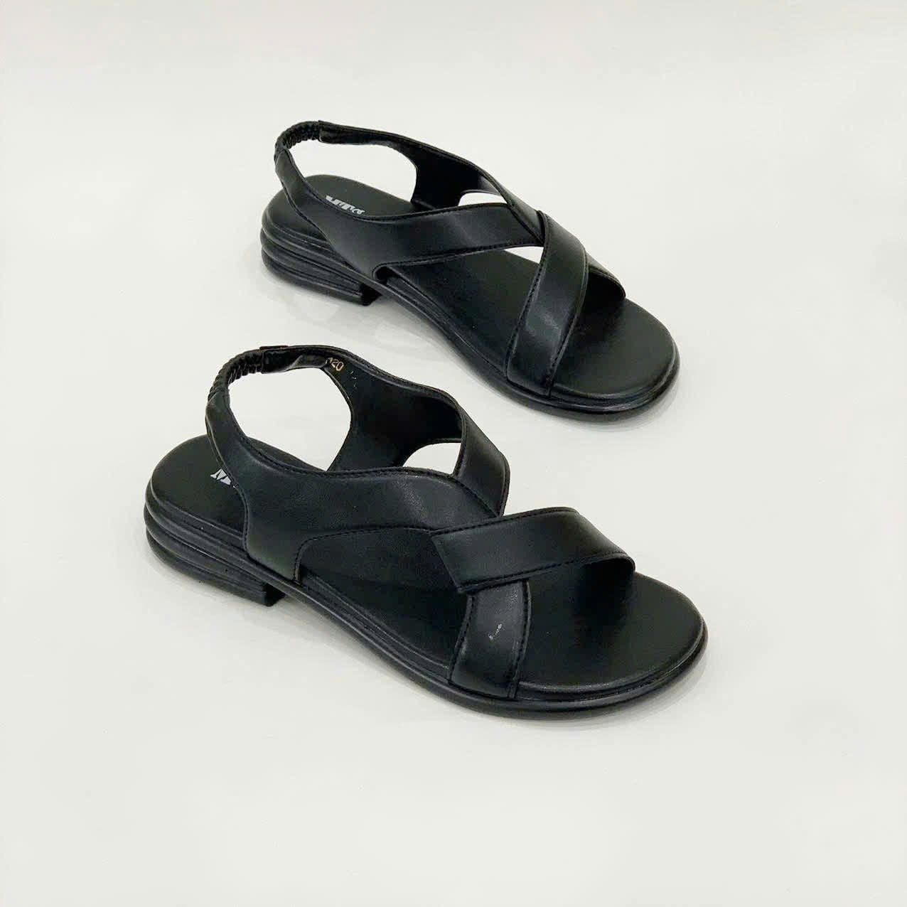  Giày sandal nữ quai chéo, đế 3cm MT120 