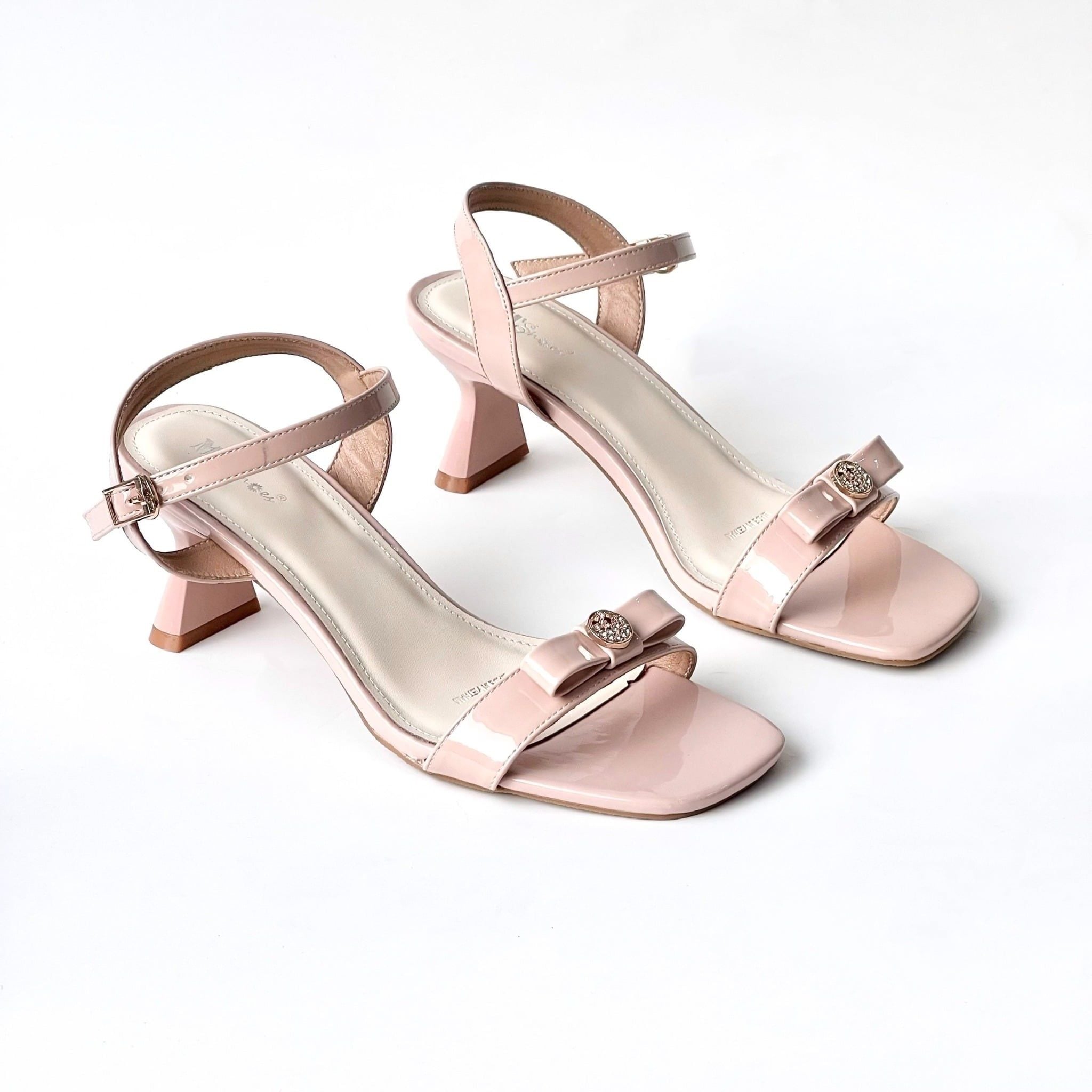  Giày sandal quai ngang đính đá, gót trụ 5cm MT2533 