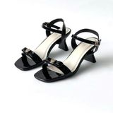  Giày sandal quai ngang đính đá, gót trụ 5cm MT2533 