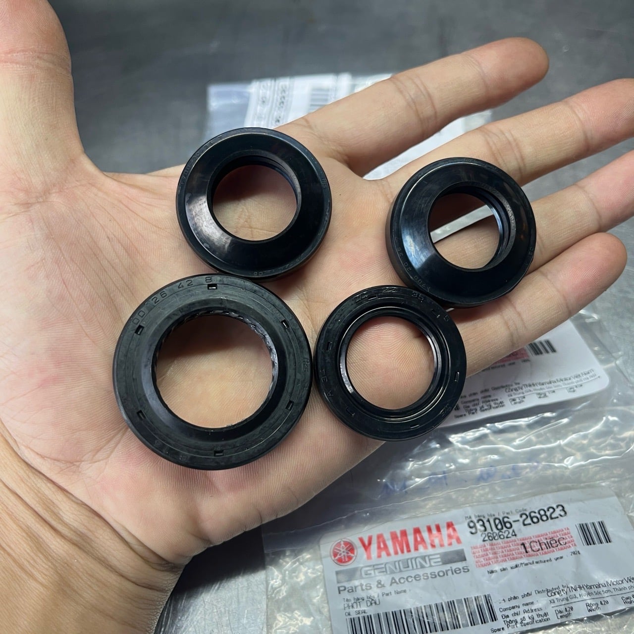 PHỐT CHE BỤI BÁNH XE + PHỐT CÙI NHÔNG