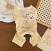 Áo liền chân caro mặt gấu trắng có khoen dắt cho chó mèo