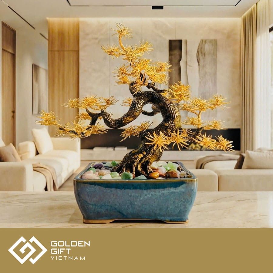 Cây Tùng La Hán Mạ Vàng 24K