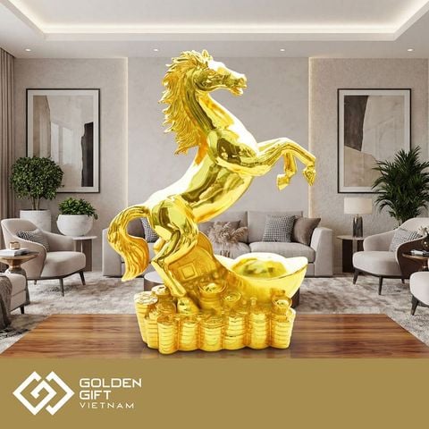 Tượng Ngựa vàng Thịnh Vượng