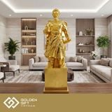 Tượng Trần Hưng Đạo mạ vàng