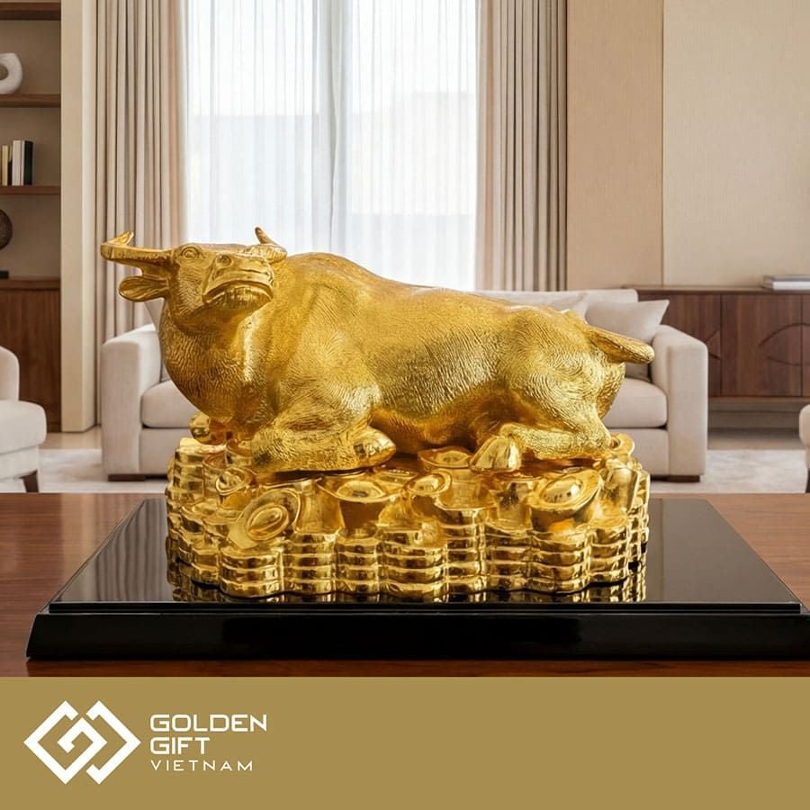 Tượng Trâu vàng Tài Lộc