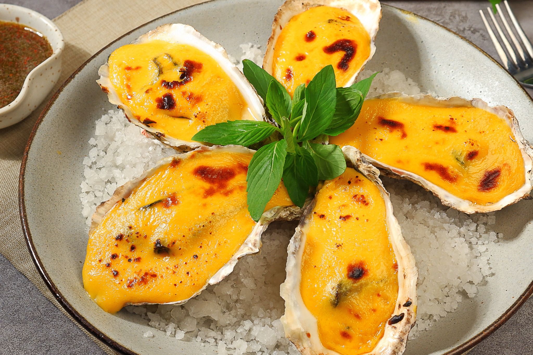  Hàu Nhật Phô Mai Tan Chảy - Japanese Oyster In Melting Cheese 