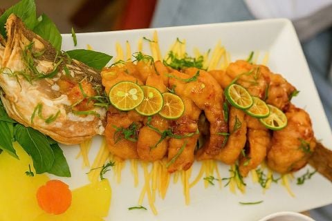  Phi Lê Chẽm Giòn Sốt Ngọc Quất - Crispy Seabass Fillet with Calamansi Pearl Sauce 