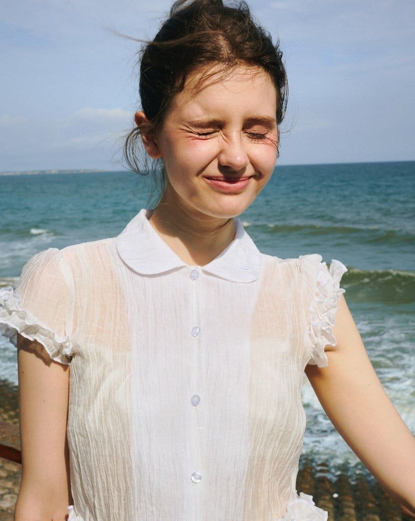  Sweet Dare Shirt – Áo sơ mi cổ tròn tơ xuyên thấu phối bèo Remmus - BST Remmus x Dove 