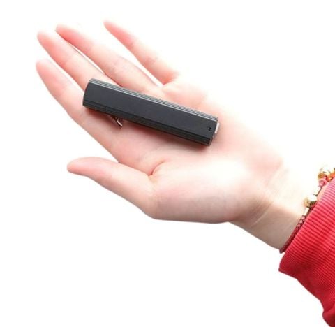 Đèn pin mini nhỏ gọn cầm tay chiếu sáng đến 2 giờ vỏ hợp kim nhôm sạc điện usb Mai Lee