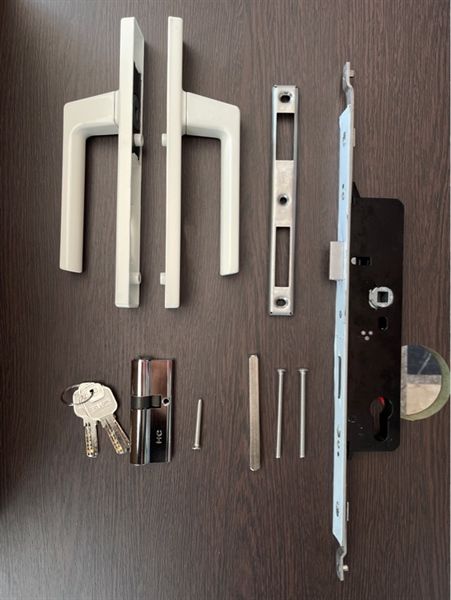  Khóa đa điểm Trắng Kinlong 2ĐC 3247(32B/T) (chính hãng) 