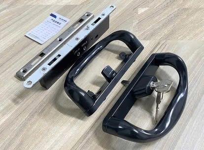  Khóa chữ D cửa lùa nhom xingfa hệ 55 và 93 KINLONG chính hãng TY0348-1 trắng phải 