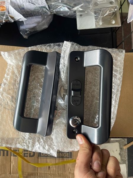  Khóa chữ D DLS10HS-R Đen Phải Kinlong chính hãng 