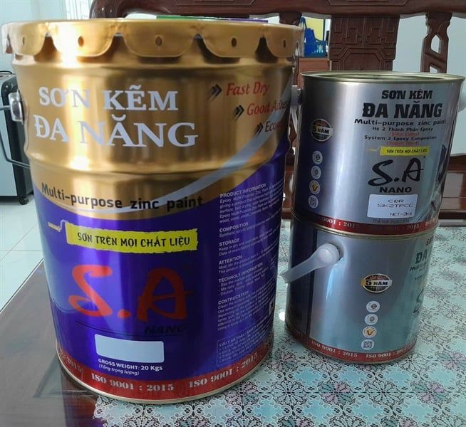  Sơn kẽm 2 thành phần màu đen bóng + chất đóng rắn sơn SA thùng 18kg 