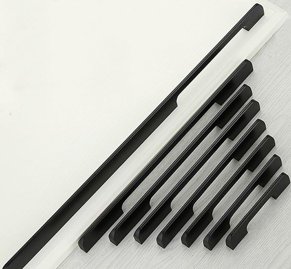  Tay nắm tủ màu đen HM A8016 - Dài 3t5 