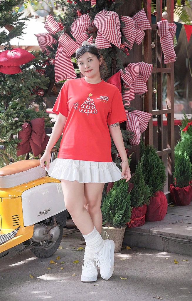 Áo Thun Unisex Holly Jolly - O1A246