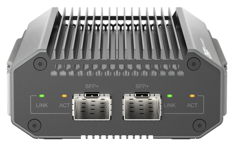 QNAP UC10G2SF – Bộ chuyển đổi USB 4 Type-C sang Dual-Port 10GbE SFP