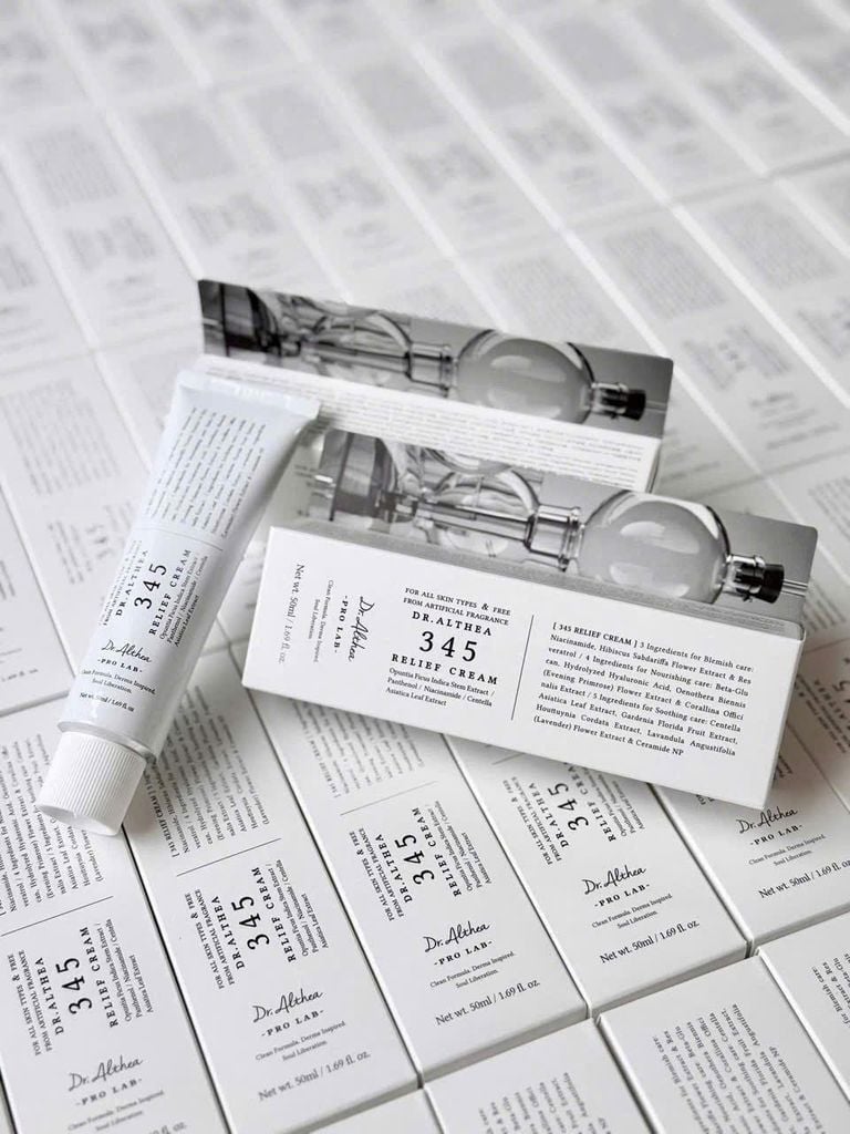 KEM DƯỠNG SÁNG DA VÀ PHỤC HỒI SAU MỤN DR.ALTHEA 345 NA RELIEF CREACN 50ML