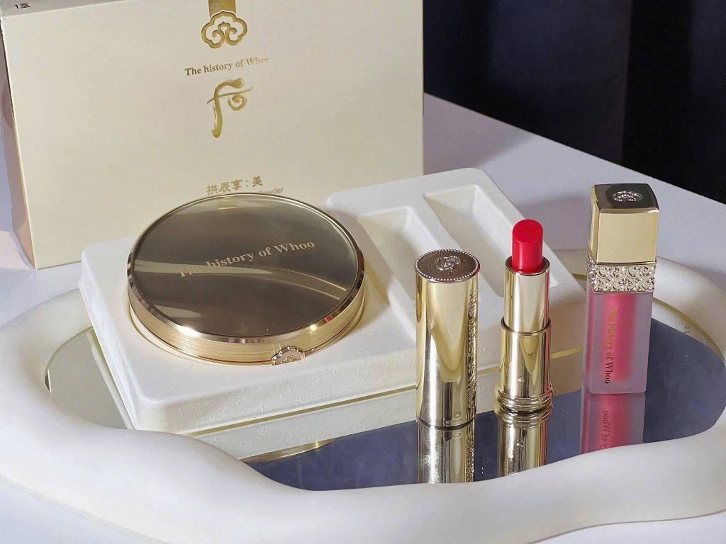 SET PHẤN PHỦ NÉN WHOO LUXURY GLOW PRESSED POWDER SPECIAL 3 MÓN