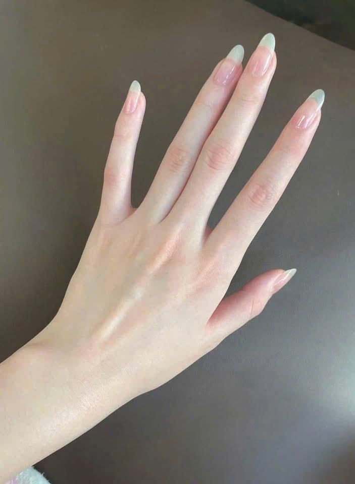 KEM DƯỠNG DA TAY BEYOND TUÝP 100ML