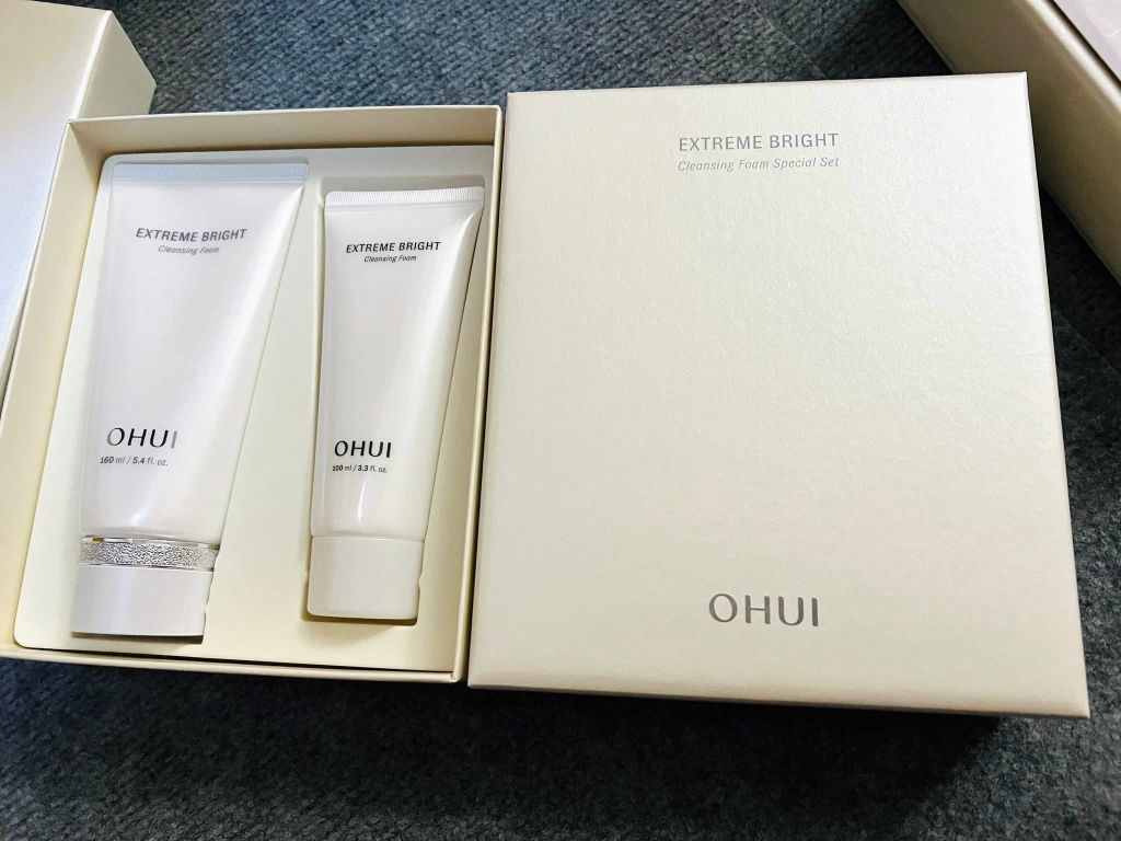 SET SỮA RỬA MẶT OHUI DƯỠNG TRẮNG 160ml + 1 tuýp 100ml