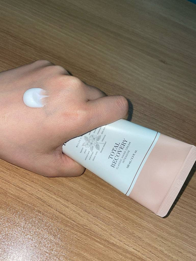 KEM DƯỠNG DA TAY BEYOND TUÝP 100ML