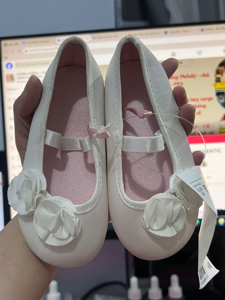 [SẴN - 2/2] Giày HM Kid Girl vợt sale Authentic - Giày bé gái [Ảnh shop chụp]