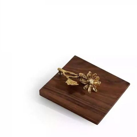 Chặn Giấy Cao Cấp Đế Gỗ Họa Tiết Hoa Cúc