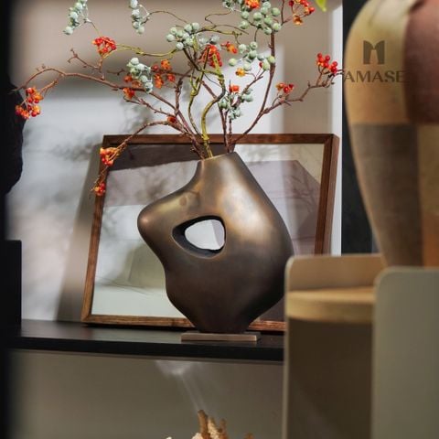 Lọ hoa trang trí cách điệu