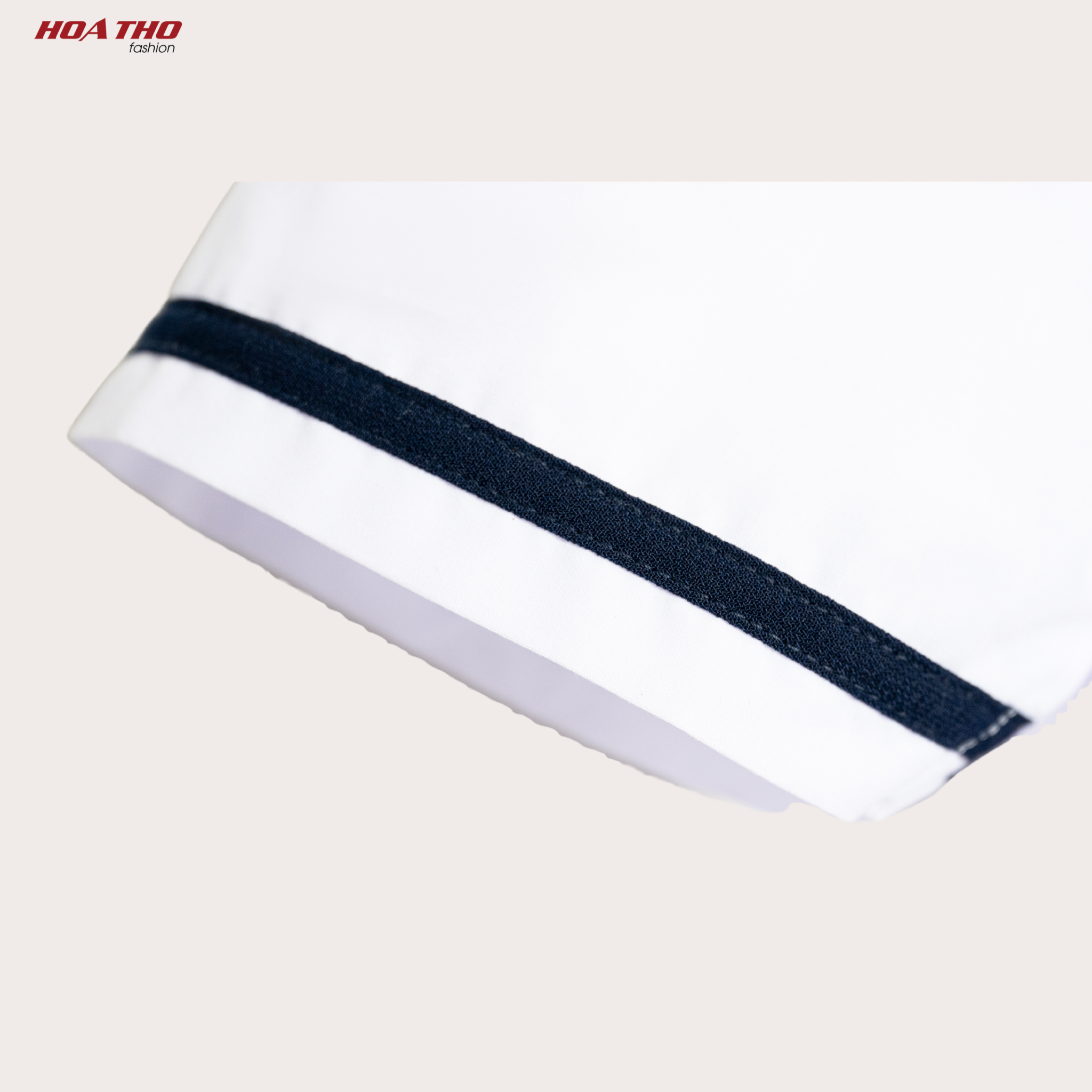  Áo Nữ Viền Cổ Nhọn 