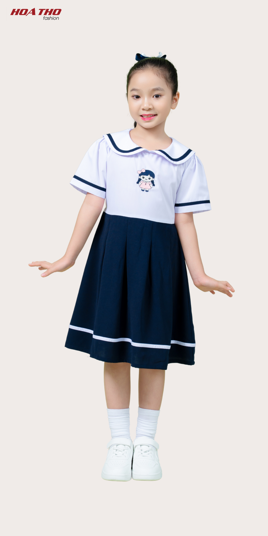  Đầm Thêu Cô Gái 