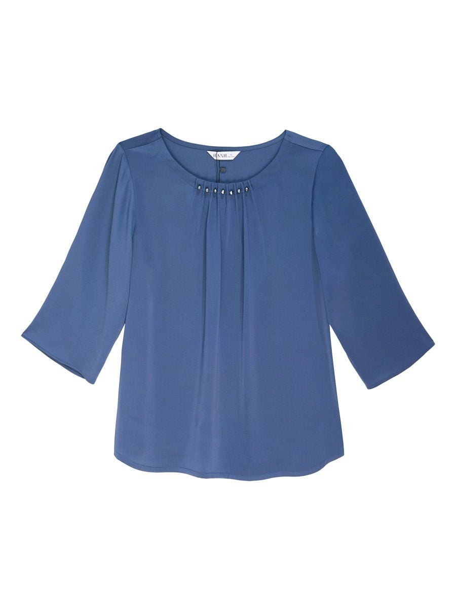  Hạnh - Áo kiểu trung niên cổ tròn kết hạt châu chất liệu lụa in họa tiết hoa 1432/3.385/4.446 