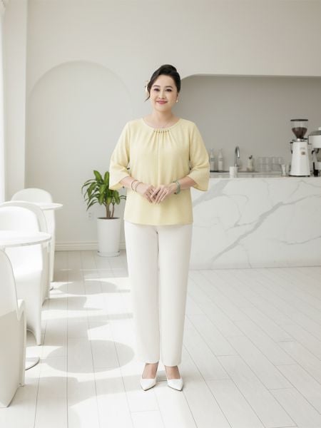  HẠNH - Áo kiểu cổ tròn đính nút tay lỡ chất liệu Lua Kim Cương1432/5.117 