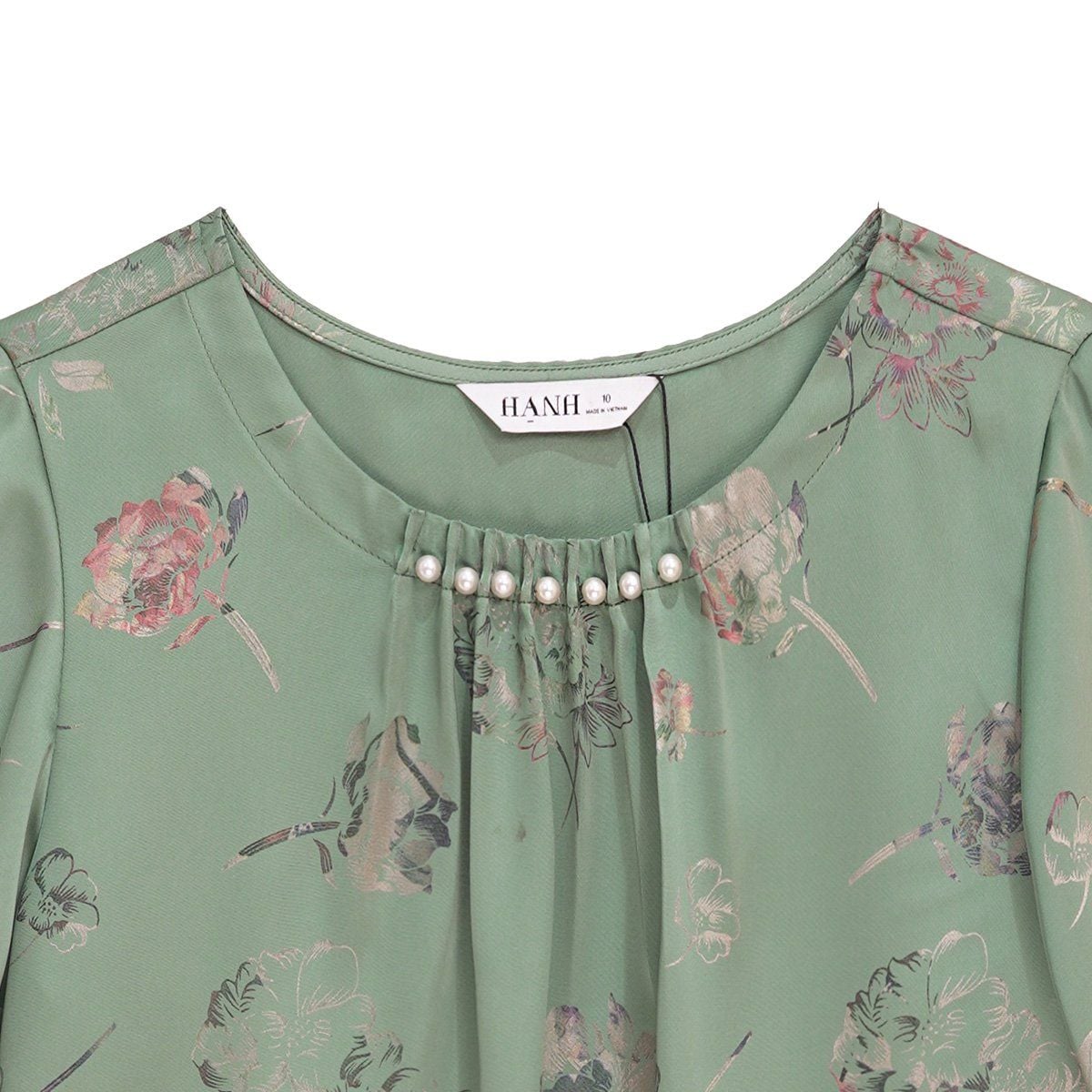  Hạnh Áo cổ tròn họa tiết hoa dập nổi, kết hạt, tay lửng 1432/5.187 