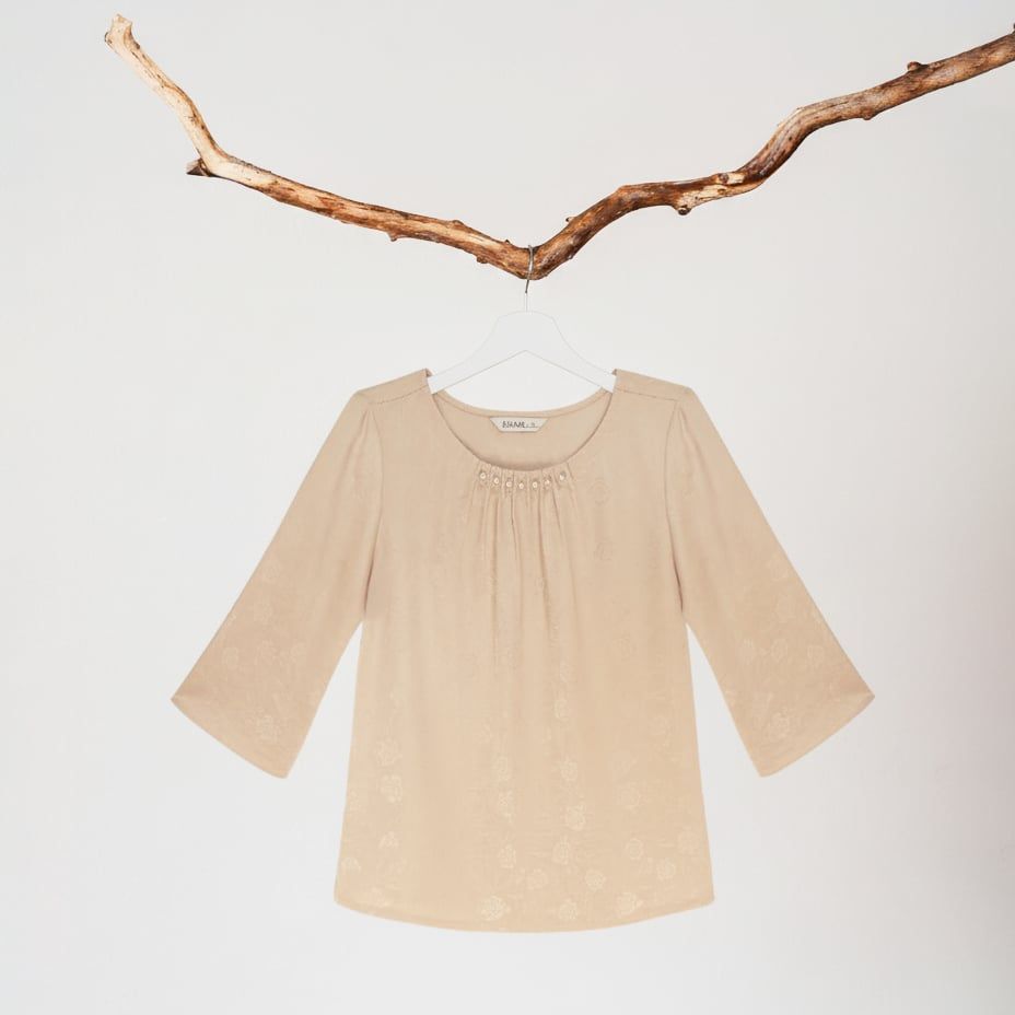  Hạnh - Áo Kiểu Trung Niên Cổ Tròn Kết Ngọc Trai Tay Lỡ Chất Liệu Lụa Tô Châu 1432/5.305/4.587 