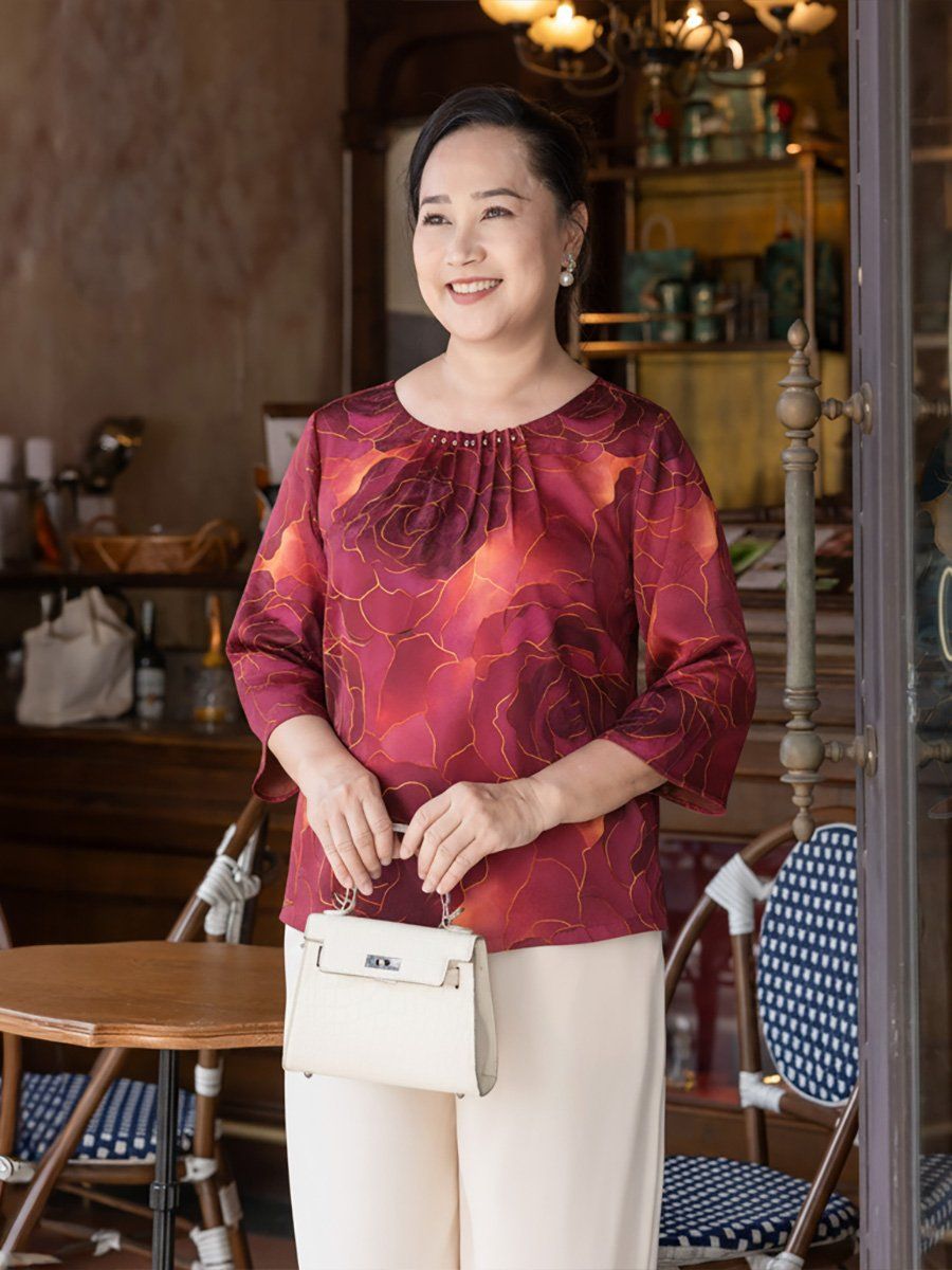  HẠNH - Áo kiểu cổ tròn đính nút tay lỡ chất liệu lụa Mẫu Đơn 1432/5.54 