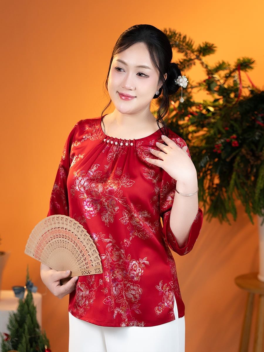  HẠNH - Áo kiểu cổ tròn đính hạt châu tay lỡ chất liệu lụa Tô Châu 1432/5.70 
