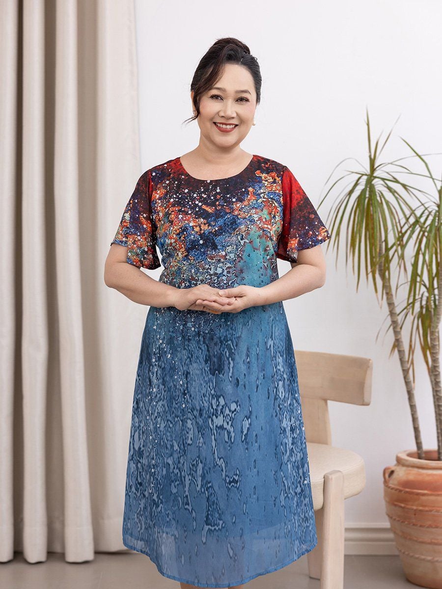  Hạnh Đầm suông cổ tròn in họa tiết sắc màu đại dương , tay ngắn 1623/5.308 