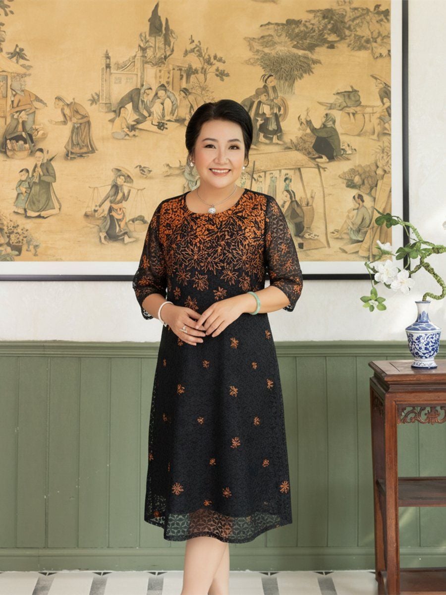  HẠNH - Đầm kiểu cổ tròn tay ngắn chất liệu ren lót lụa 1623/5.497 