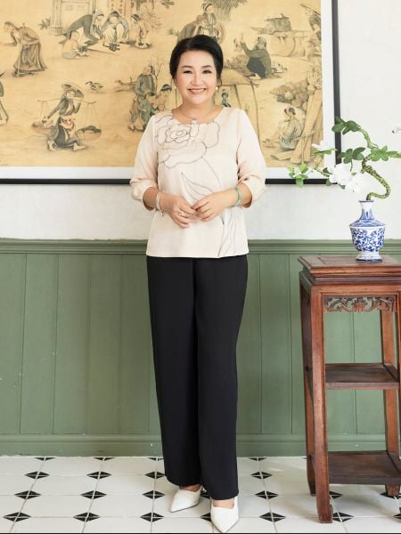  HẠNH - Áo kiểu chất liệu lụa cavan 2472/4.575 