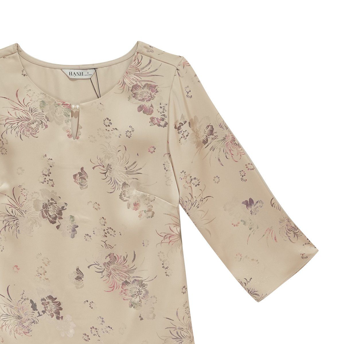  Hạnh - Áo Kiểu Trung Niên Cổ Tròn Kết Hạt Tay Lỡ Chất Liệu Lụa Canva In Hoa Văn 2472/4.615/5.72 