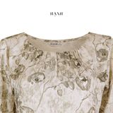  Hạnh Áo cổ tròn,cổ dún có đính bi, tay lửng 