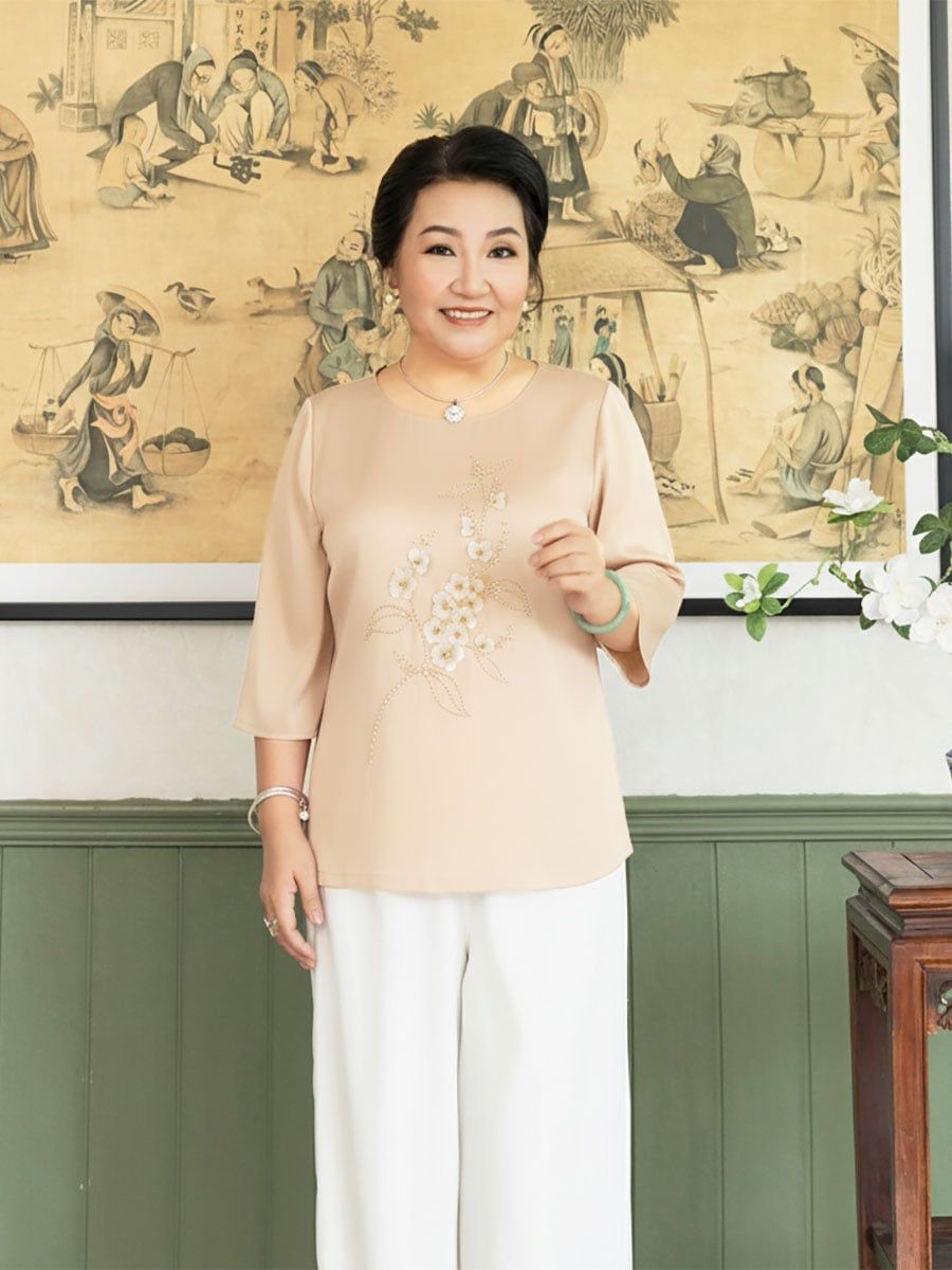  HẠNH - Áo kiểu cổ tròn tay lỡ chất liệu lụa vân sóng đính kết hoa thủ công 2491/4.542 