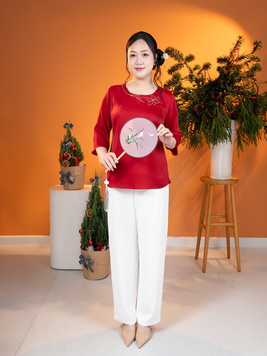  HẠNH - Áo kiểu cổ tròn đính cườm thủ công chất liệu lụa vân sóng 2491/5.434 