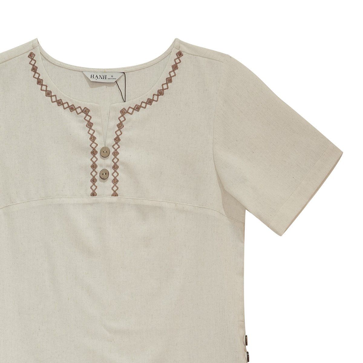  Hạnh - Bộ quần trung niên cổ tròn tay ngắn chất liệu linen thêu họa tiết 25413/5.288 