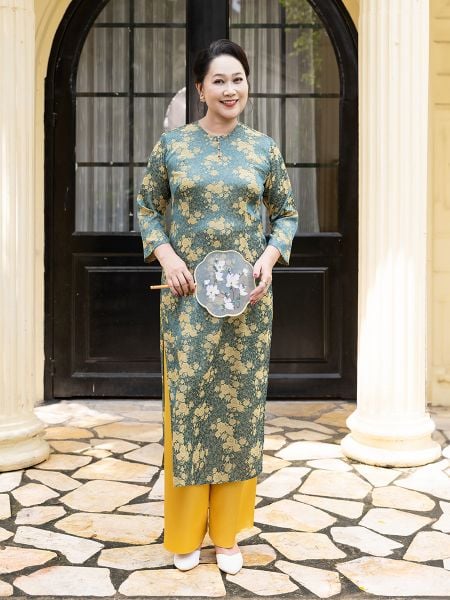  Hạnh - Bộ áo dài thiết kế cổ tròn đính kết hạt chất liệu gấm in họa tiết hoa 25420/5.334/5.351 